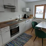 Lovely Rita, Modernes Studio In Kaprun, Toplage Mit Balkon Und Bergblick Διαμέρισμα *