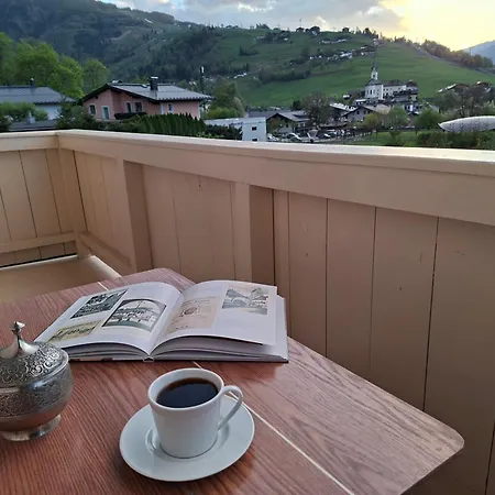 Lovely Rita Studio, Modern - Balcony And Mountain View - Center كابرون