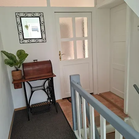 Lovely Rita Studio, Modern - Balcony And Mountain View - Center Kaprun