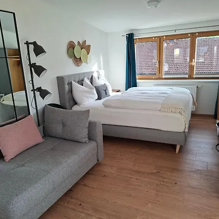 Lovely Rita Studio, Modern - Balcony And Mountain View - Center